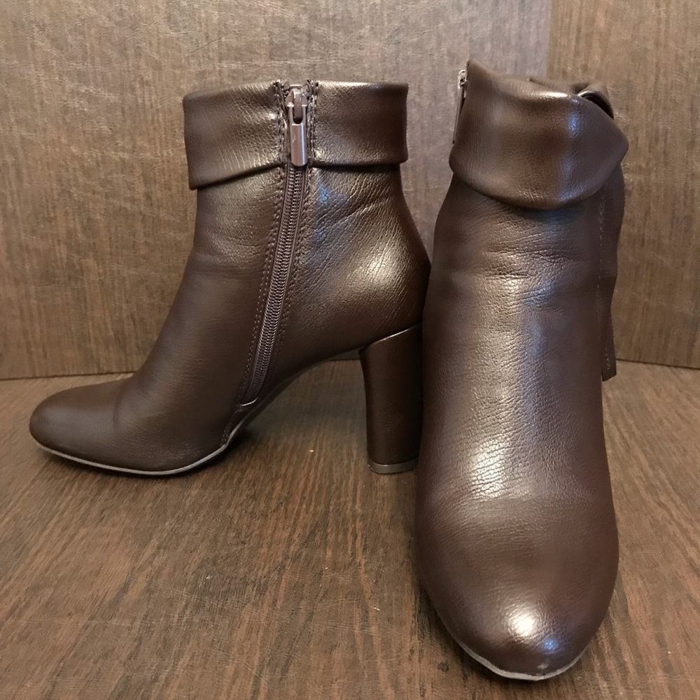 IMPO boots 5 inches high. Excellent condition. - Picture 1 of 3